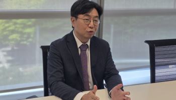 “반도체 다음은 로봇·광통신…변동성에도 AI는 간다”
