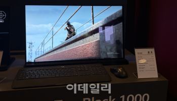차세대 기술로 韓 위협하는 中…'모니터 OLED 경쟁' 격화