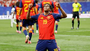 야말 데뷔골·오야르사발 2골 1도움… 스페인, 사우디 4-0 대파