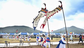 군위 장군 단오축제 성료…전통문화 체험에 1500여명 발길
