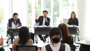 '벽 깨기' 실천 앞장선 안민석, 도민 목소리에 '귀 활짝'