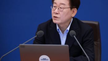 李대통령 “로봇·우주항공·K바이오·K방산, 새 성장엔진으로”