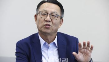신기욱 "미·중 패권 경쟁, 군사·이념서 AI·기술로"…韓, 협력자 돼야(종합)