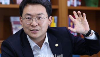 [파워초선]박지원 "차기 與 당대표, 임기 말까지 대통령 지킬 사람이 돼야"