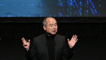소프트뱅크, 향후 10년 'AI 시대'도 손정의가 이끈다