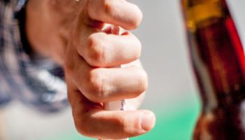 회삿돈 독차지하려…동업자 커피에 농약 넣은 30대男, 1심서 징역9년