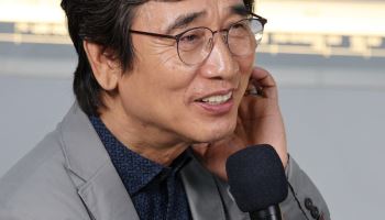 유시민 “지지층 증축 원해, 李대통령은 재건축” 발언에 金총리도 날 세워
