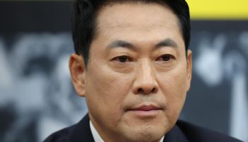 "장동혁, 이제 그만해야" "본인부터 사퇴해라"…국힘 최고위 공개충돌