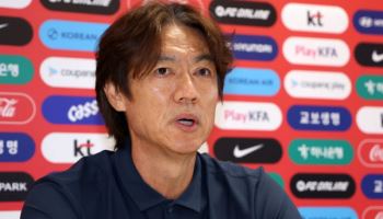"'홍명보 선임' 축협 수사 2년째"…지지부진한 이유는
