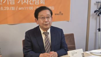 호사카 유지 “日극우, 거짓 신화 앞세워 1945년 이전 회귀 꿈꿔”