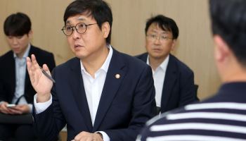 최휘영 장관 "축구협회 특별감사…월드컵 참패 원인 끝까지 규명"