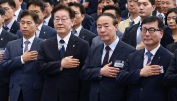 [속보] 李대통령 “이재용·최태원 회장에게 용인·호남 동시 추진 약속 받아”