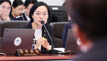 李대통령, 한성숙 국무총리 임명안 재가…7월 1일 취임