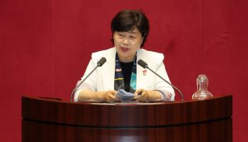'강성' 서영교 법사위원장 앉힌 與…檢개혁·조작기소특검 '드라이브'