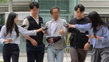 “화장실 가려 했을 뿐”…국조특위 개표소 진입 막은 60대 구속 기로