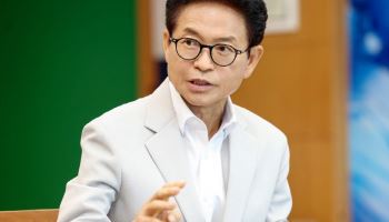 이철우 경북지사 "SK, 포항 80조 투자 위해 현장답사"