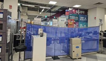 "갈 데 없는데" 파산 기로 홈플러스에 10만 생계 위협