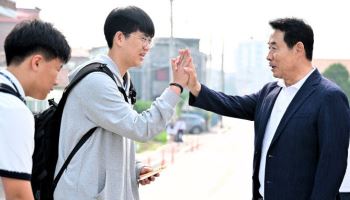 "'교육여건 개선' 학생들 응원 토대로 '함께 발전하는 포천' 만들것"
