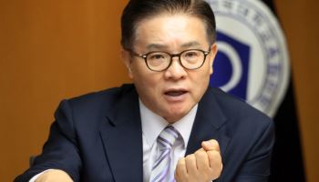 "수능선발 늘자 N수생 증가…대학 자율에 맡겨야"