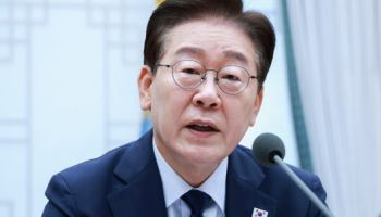 튀르키예 향하는 李 "나토에서 韓 역할 넓히겠다"