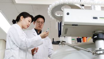 금호석화그룹, 고부가 사업 속도전…車 핵심소재 경쟁력 강화