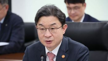 대통령 업무보고 앞둔 금융위, 포용금융 속도…지배구조는 '안갯속'