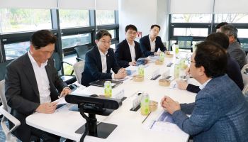 이억원 금융위원장 "광주 AI기업 글로벌 도약, 정책금융으로 뒷받침"