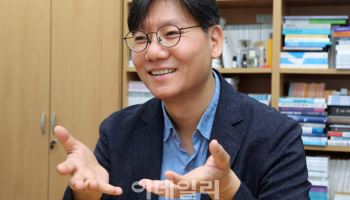 "정년 연장 논의에 '청년 일자리 확보 방안' 반드시 넣어야"[만났습니다②]