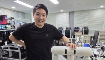젠슨 황이 점찍은 K로봇…"가정용 휴머노이드 선보인다"