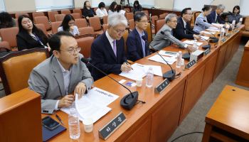 “사전투표 폐지보다 보완”…전문가들, 본투표 이틀제 제안