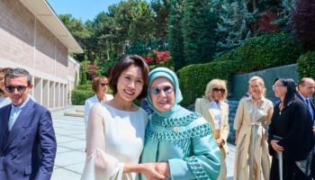김혜경 여사, NATO 배우자 프로그램 참석…디지털 환경 속 아동 보호 협력 강조