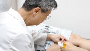 SVF 주사치료로 인공관절수술 시기 늦출 수 있을까?