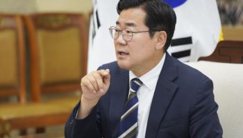 박찬대 "이음카드 캐시백  지급 중단,  재정 개선 뒤 시행"