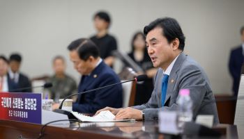 "탈영 주장은 명백한 허위"…국방부, 안규백 장관 병적 논란 반박
