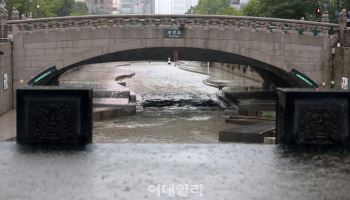 주말 도심 곳곳서 집회…'쉬엄쉬엄 모닝' 행사로 일부 도로 통제도[사회in]
