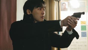 '결혼의 완성' 남궁민, 박병은에 총구 겨눴다…살벌한 첫 만남