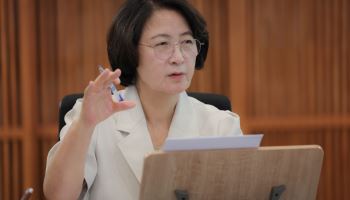 추미애의 새벽 상소문 "검찰개혁, 22대 국회의원들 사명"