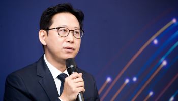독자 위성통신망 구축에 배경훈 "최소 200기 필요···발사 역량 함께 갖춰야"
