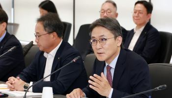 권대영 “장기채무 탕감, 포퓰리즘 아닌 금융선진화”