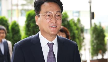 급식실 손가락 절단사고로 영양교사 송치…안민석, 무혐의 촉구