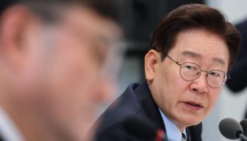 국힘 동결한 ‘청년 기탁금’ 3배 넘게 올린다는 민주당