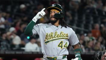 고환 파열에도 안타 치고 수비까지...MLB 신인선수의 ‘부상 투혼’