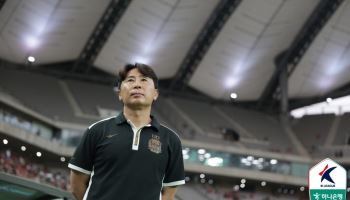 '승점 10점 차 1위' 김기동 "70~80%까지 이 격차면 우승 보이지 않을까"