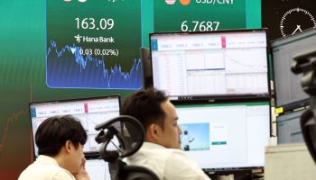 전망치 웃돈 올해 2분기 GDP…연속 금리인상 우려 커지나