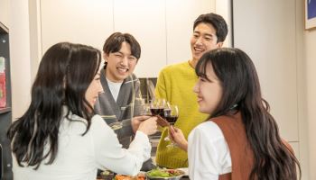 "안 하자니 눈치 보여…집들이 한 번에 26만원 탈탈"