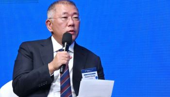 정의선, 현대차그룹 ‘피지컬 AI’ 청사진 공개…도시 전체 AI로 잇는다