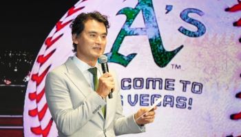 MLB 애슬레틱스에 1000억 투자...박찬호 "한국과 빅리그 잇는 다리 되겠다"