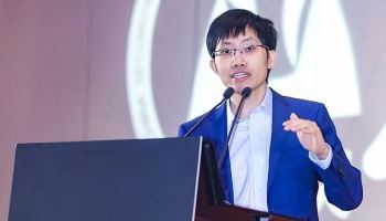 딥시크 량원펑 "모델 가격 낮춘 이유? AGI 앞당기기 위해"