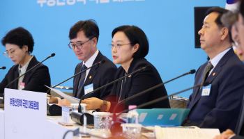 “결혼하면 손해” 사례 12건 더 찾았다…정부, ‘결혼 페널티’ 손질