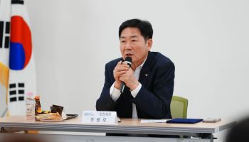 시민 속으로 향하는 조용호 오산시장, 이동시장실 가동